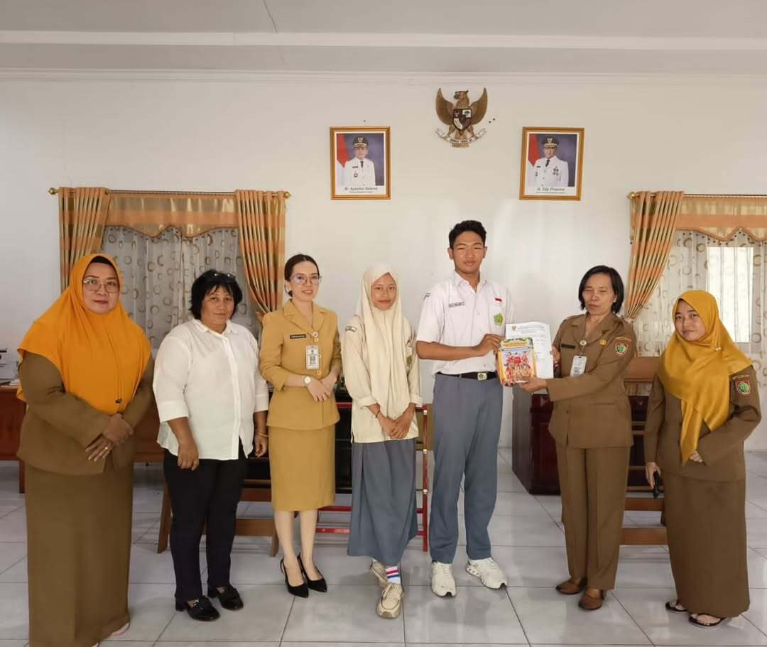 Karya Literasi Siswa MAN Kota Palangka Raya Terbit dalam Buku Antologi Dispursip Kalteng