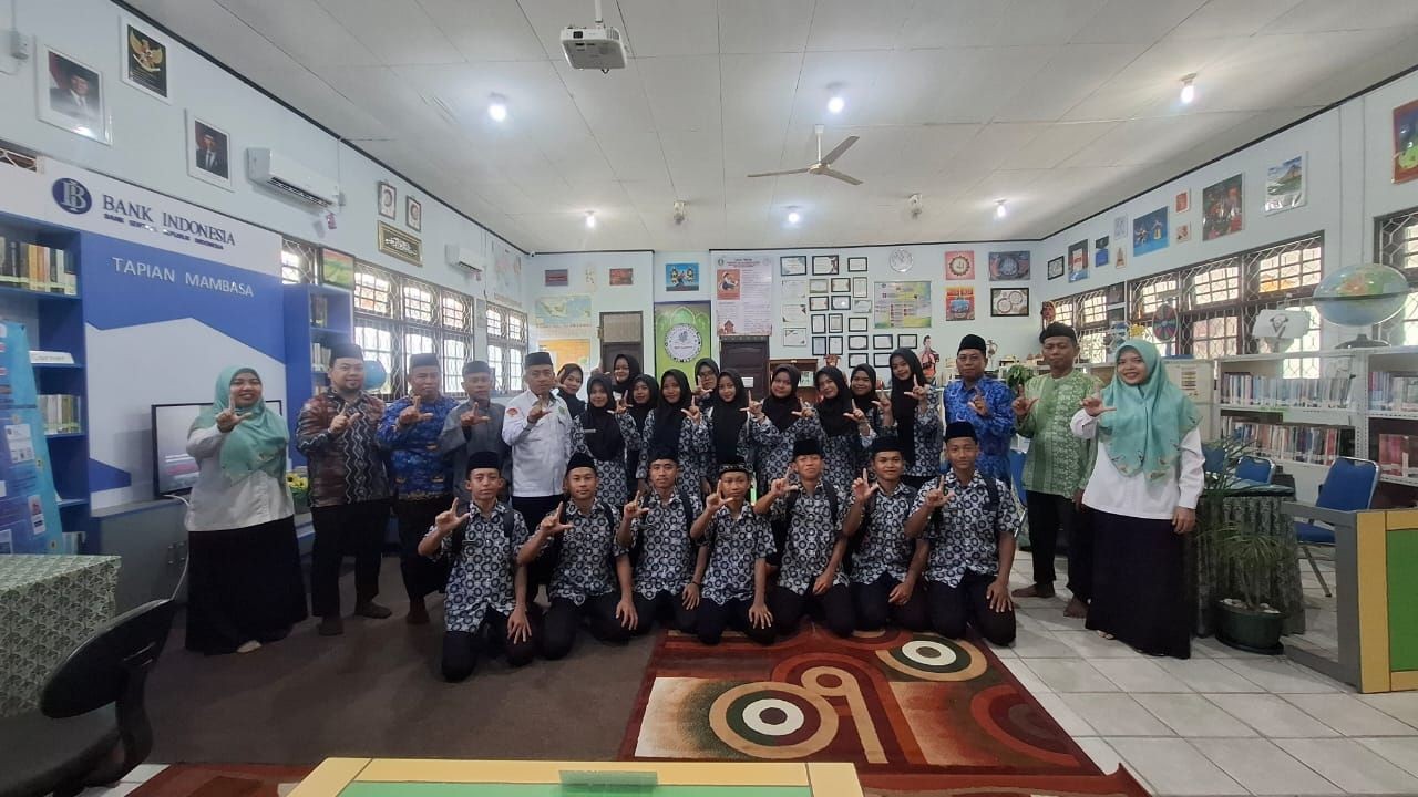 Perpustakaan Ibnu Sahnun Terima Kunjungan Edukatif MA Daruttaqwa Palangka Raya