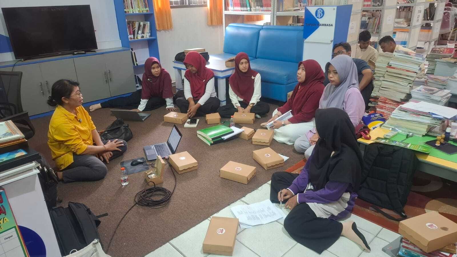 Perpustakaan Ibnu Sahnun MAN Kota Palangka Raya Gelar Pendampingan Akreditasi dan Simulasi Penilaian