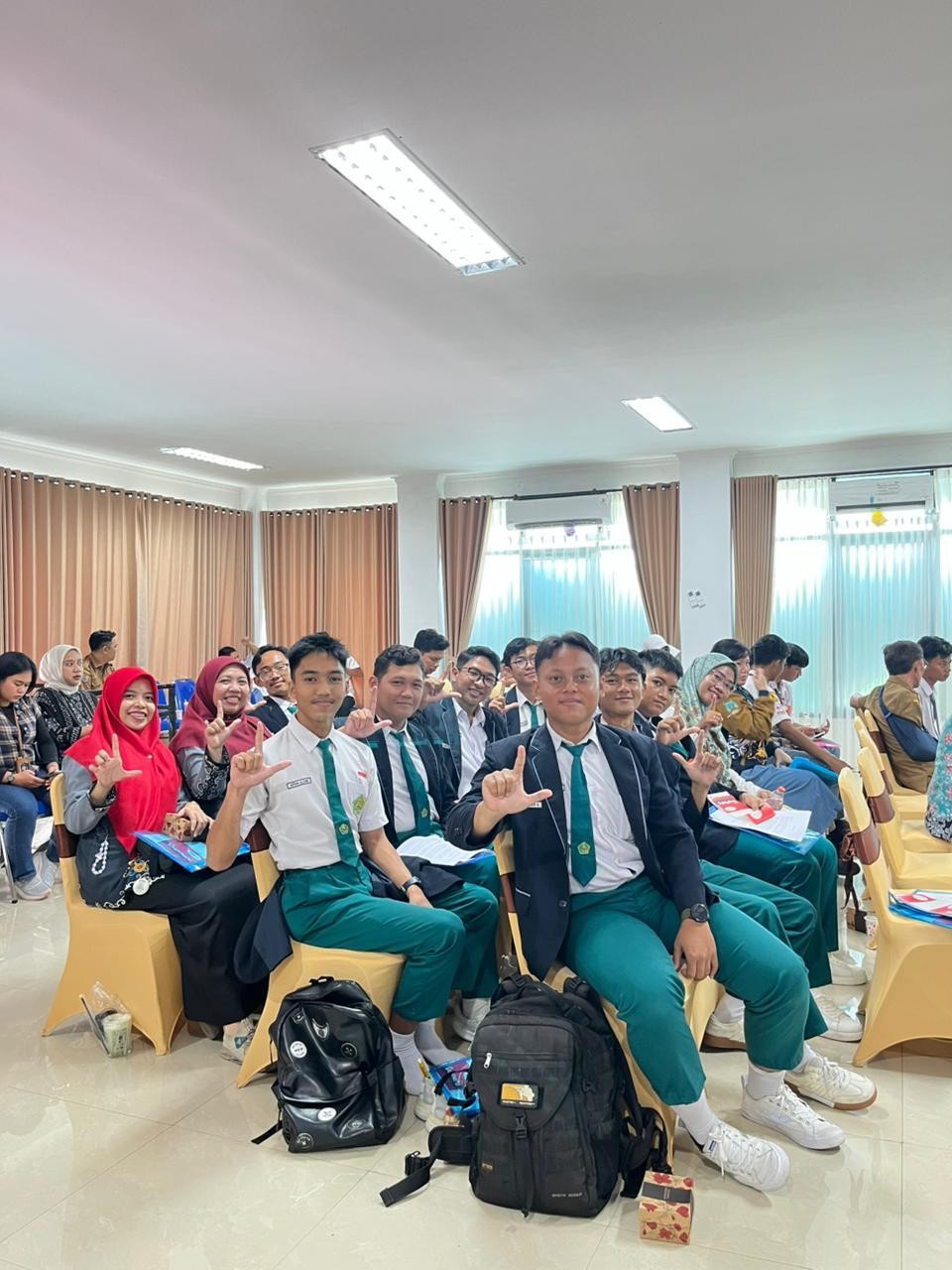 Perpustakaan Ibnu Sahnun MAN Kota Palangka Raya Ikuti FGD Budaya Kalimantan Tengah