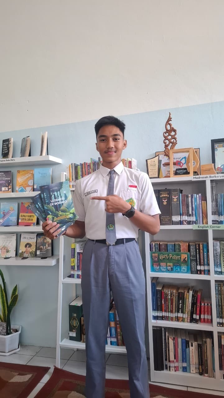 Perpustakaan Ibnu Sahnun Terbitkan Antologi Legenda Bilingual Kalteng–Kalsel Karya 103 Siswa